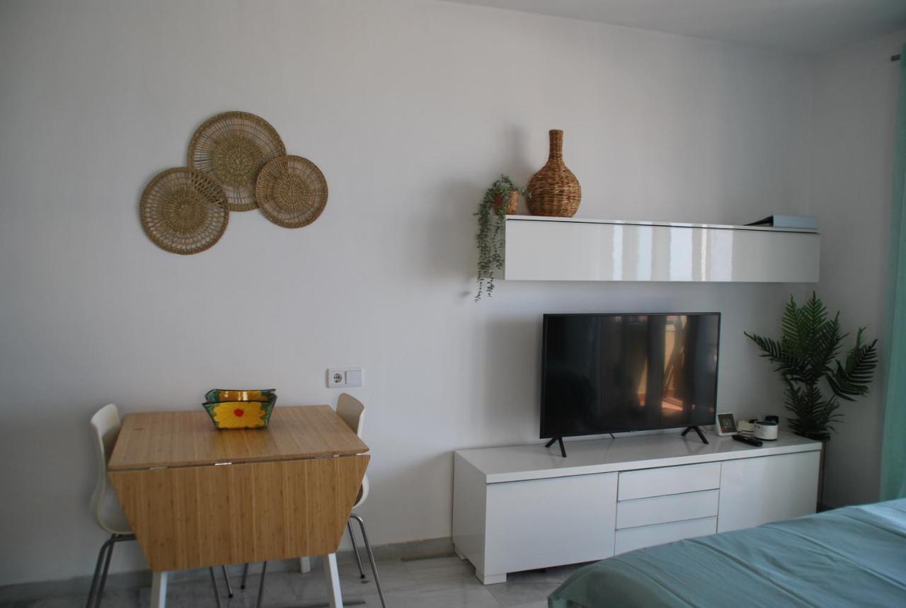 Studio 1 - Sea Front Rincon de la Victoria Bagian luar foto